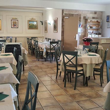 Auberge les Aromes Grasse Exterior foto