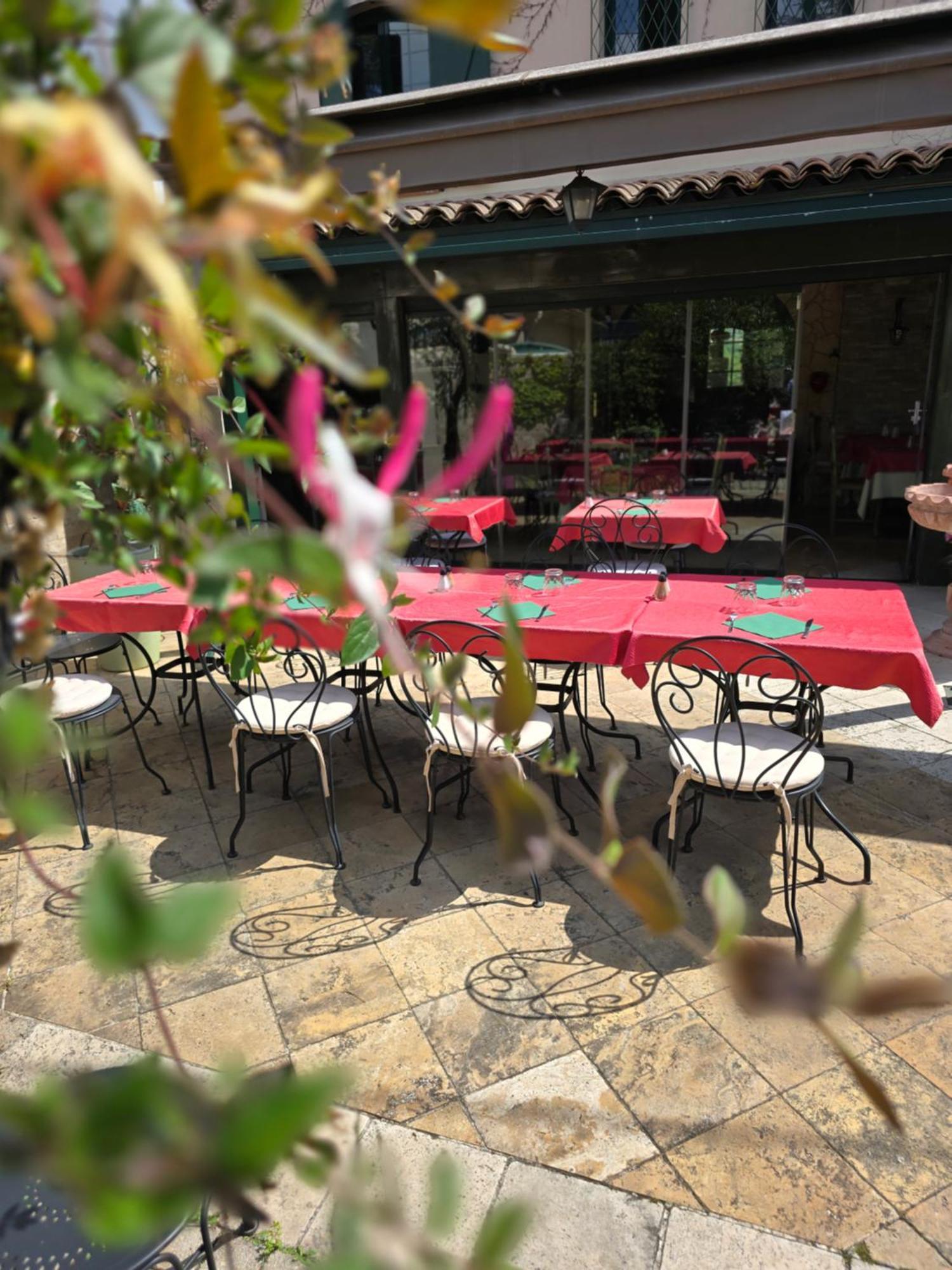 Auberge les Aromes Grasse Exterior foto